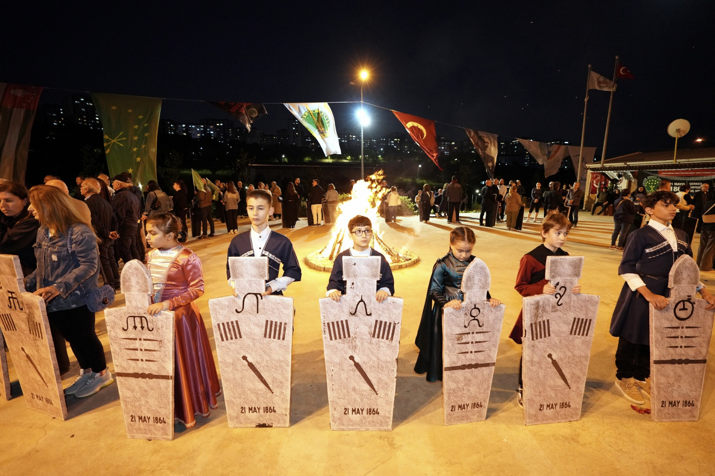 ERKES SOYKIRIM VE SÜRGÜNÜNÜN 160. YILI BEYLİKDÜZÜ'NDE ANILDI (9)-i664f00bd82f41.jpg